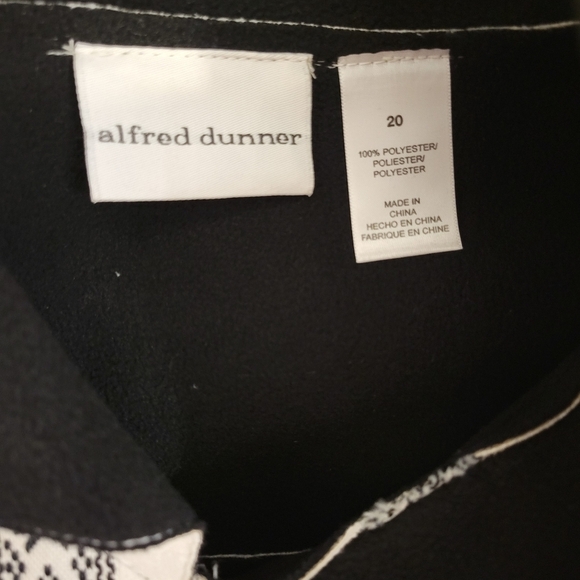NWT Alfred Dunner Faux Suede White & Black Embroidered Pennylane Coat - Picture 6 of 8